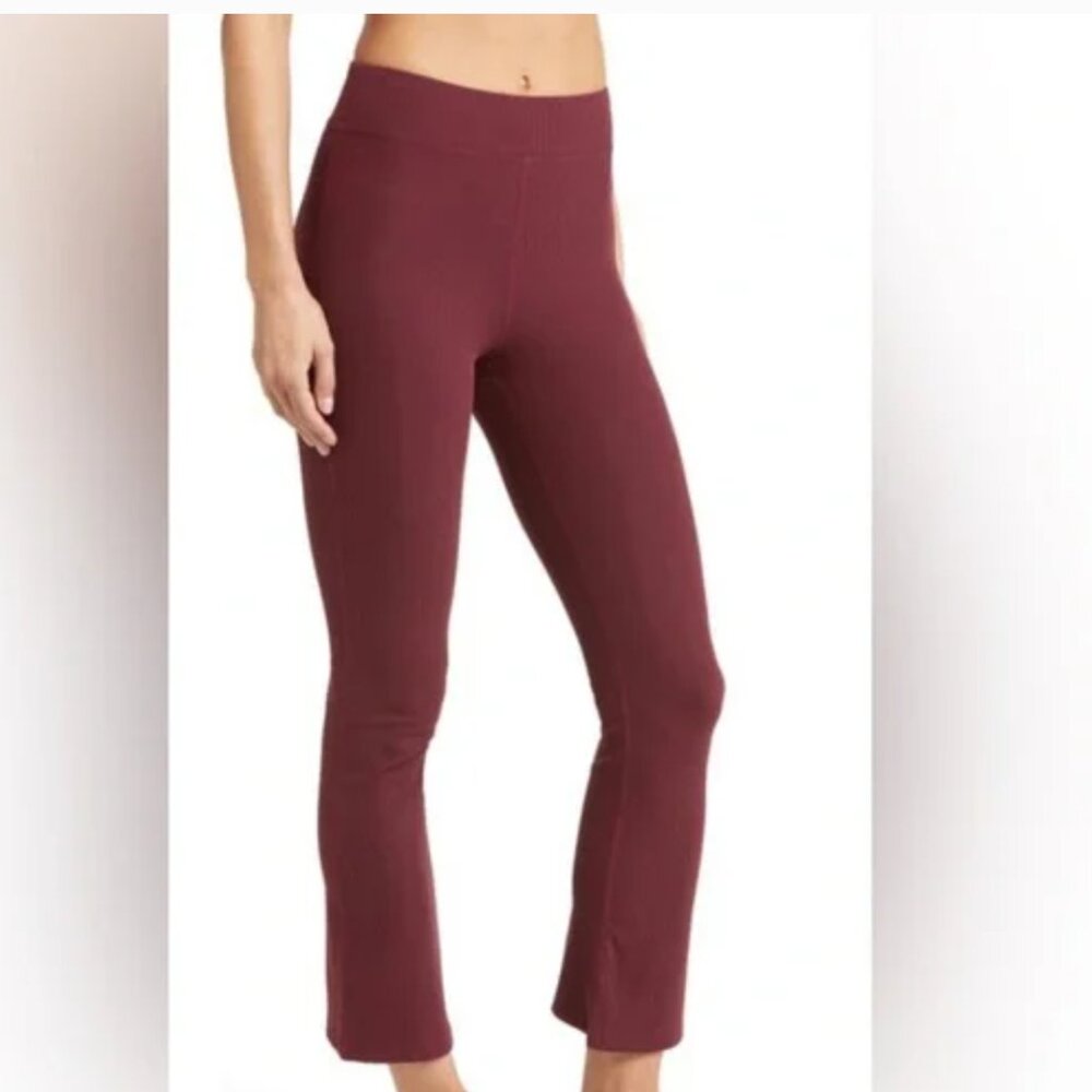 Outdoor Voices Cropped Flare Workout Pants – Size Medium | Maroon | Like New